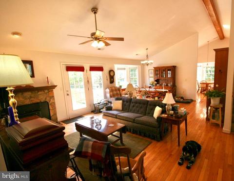 9170 Grasty Goldmine Rd, Rhoadesville, VA 22542 photo 4