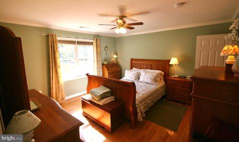 9170 Grasty Goldmine Rd, Rhoadesville, VA 22542 photo 2