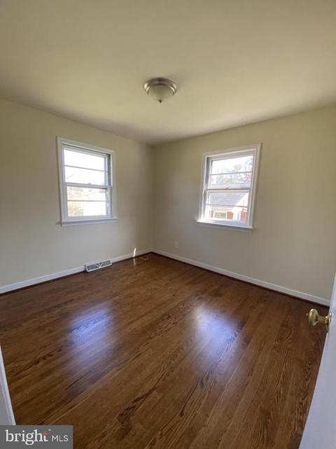 197 Marshall St, Orange, VA 22960 photo 9
