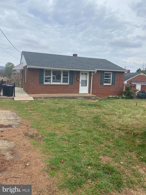 197 Marshall St, Orange, VA 22960 photo 1