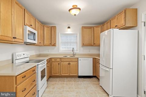 8569 Wilderness Woods Ln, Rhoadesville, VA 22542 photo 4