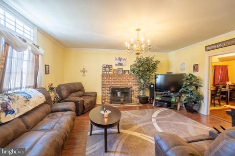 172 Byrd St, Orange, VA 22960 photo 6