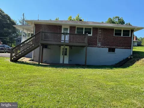 347 Berry St, Orange, VA 22960 photo 6
