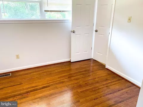 347 Berry St, Orange, VA 22960 photo 13