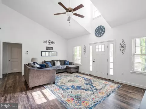 8453 Swan Woods Rd, Rhoadesville, VA 22542 photo 2