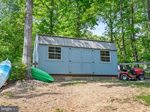 8453 Swan Woods Rd, Rhoadesville, VA 22542 photo 25