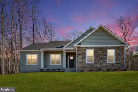 3301 Flat Run Rd, Locust Grove, VA 22508