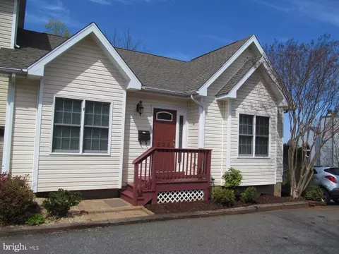 323 Harper Dr, Orange, VA 22960 photo 4