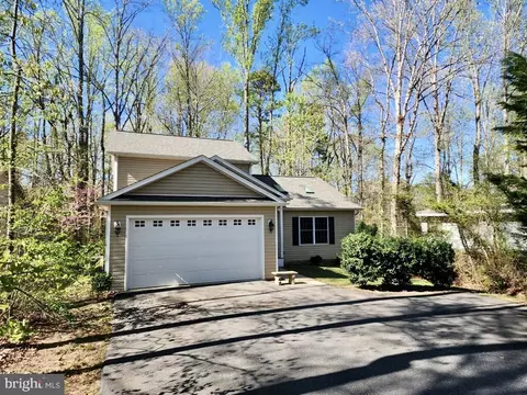 4243 Lakeview Parkway Pkwy, Locust Grove, VA 22508