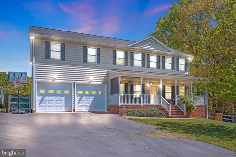 10499 Whisper Farm Ln, Locust Grove, VA 22508