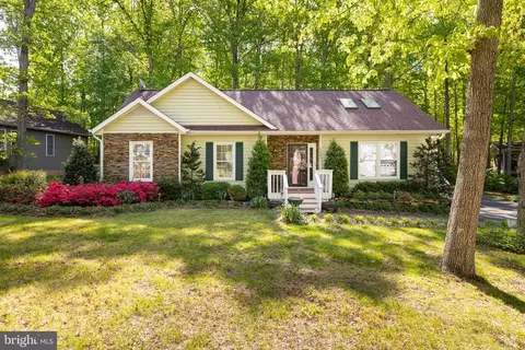 1307 Lakeview Pkwy, Locust Grove, VA 22508