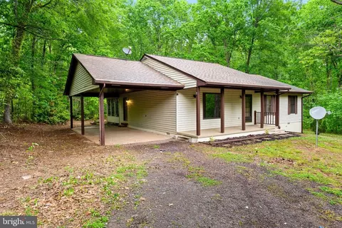 26497 Sunnyside Rd, Unionville, VA 22567