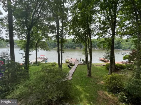 144 Harrison Cir, Locust Grove, VA 22508