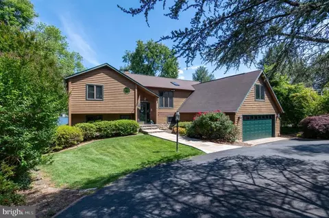 404 Harrison Cir, Locust Grove, VA 22508