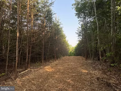 Ridge Rd, Somerset, VA 22972