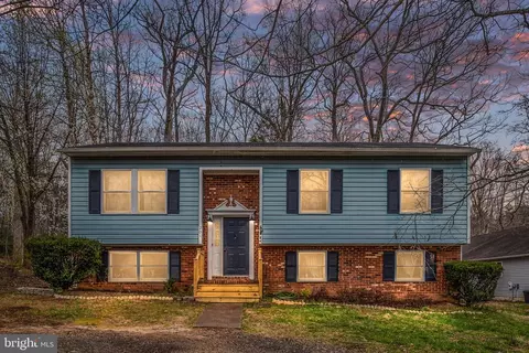 201 Monticello Cir, Locust Grove, VA 22508