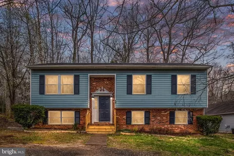 201 Monticello Cir, Locust Grove, VA 22508