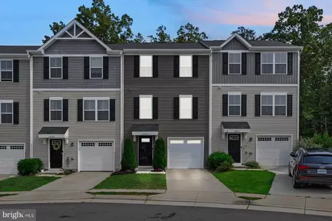 2878 Farzi Cir, Locust Grove, VA 22508