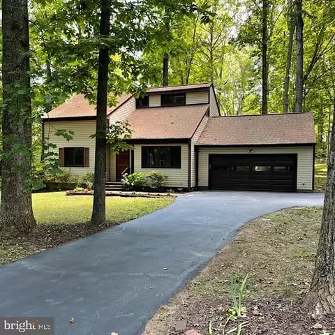 1503 Lakeview Pkwy, Locust Grove, VA 22508