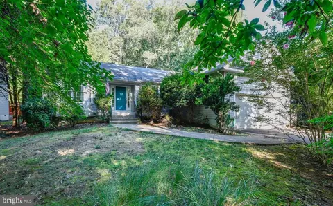 1025 Eastover Pkwy, Locust Grove, VA 22508