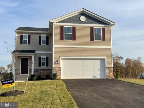 3256 White Tail Dr, Locust Grove, VA 22508