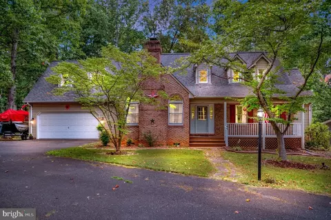 108 Meadowview Ln, Locust Grove, VA 22508