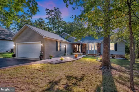 124 Republic Ave, Locust Grove, VA 22508