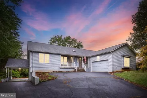 103 Carlyle Ct, Locust Grove, VA 22508