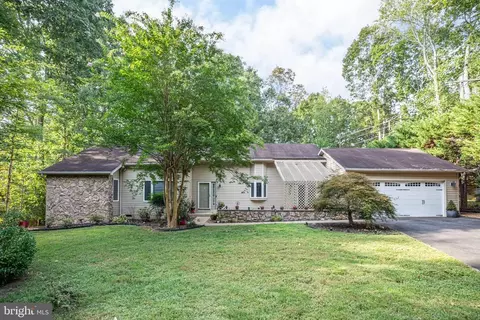 203 Constitution Blvd, Locust Grove, VA 22508