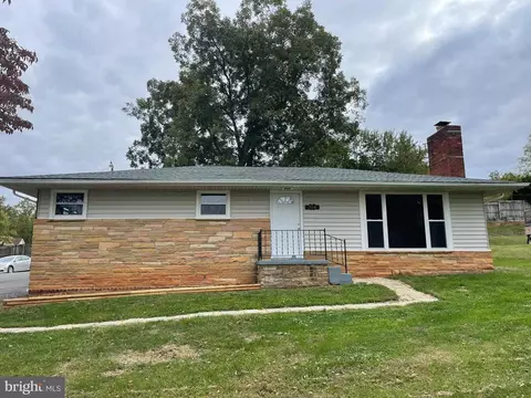 354 Berry St, Orange, VA 22960