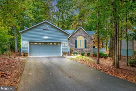 110 Green Spring Rd, Locust Grove, VA 22508