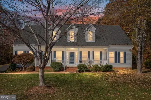 1476 Morris Pond Dr, Locust Grove, VA 22508