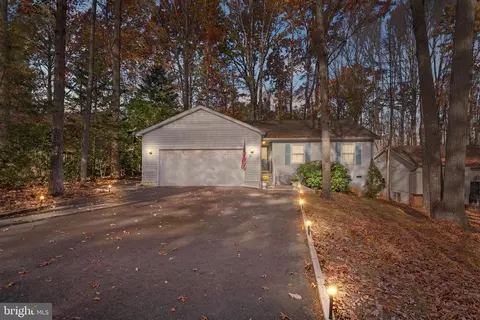 301 Fairway Dr, Locust Grove, VA 22508