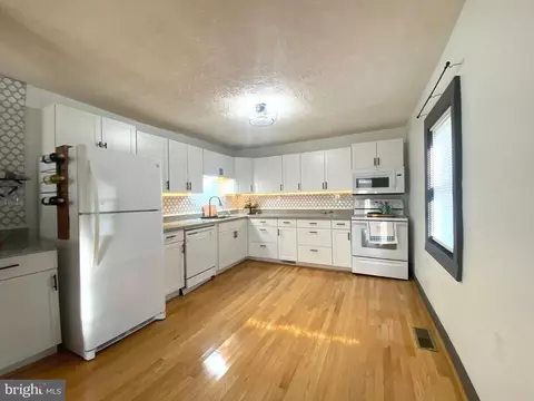167 E Main St E, Orange, VA 22960 photo 8