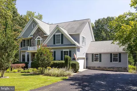 4015 Mountain View Ct, Locust Grove, VA 22508
