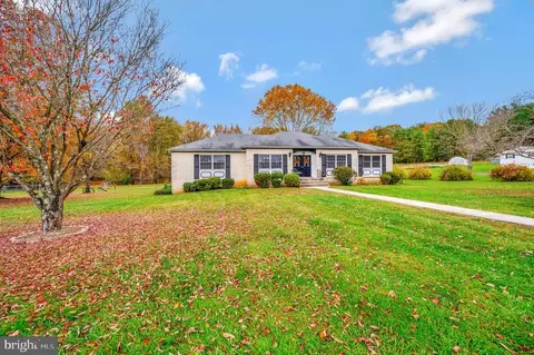 32480 Zoar Rd, Locust Grove, VA 22508