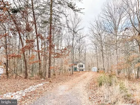 28137 Beech Dr, Rhoadesville, VA 22542 photo 2