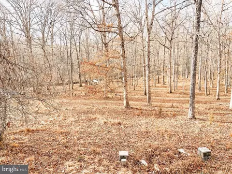28137 Beech Dr, Rhoadesville, VA 22542 photo 5