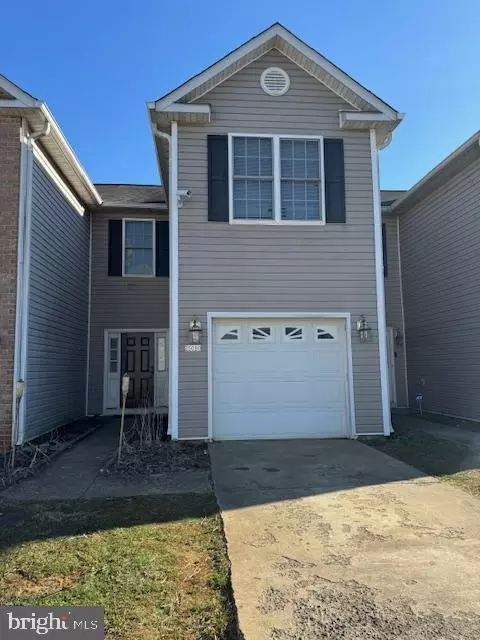35090 Sara Ct, Locust Grove, VA 22508