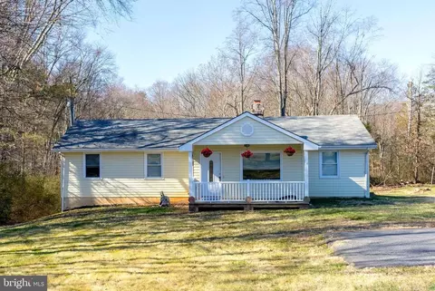 10494 Dulin Ln, Locust Grove, VA 22508