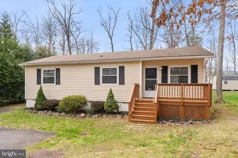 904 Lakeview Pkwy, Locust Grove, VA 22508