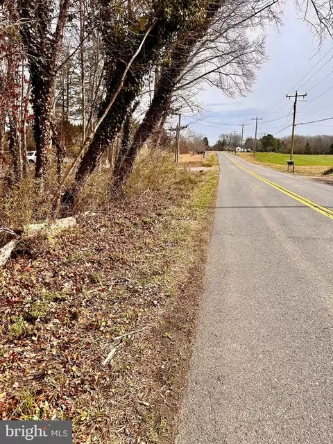 Village Rd, Unionville, VA 22567