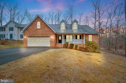 126 Washington St, Locust Grove, VA 22508
