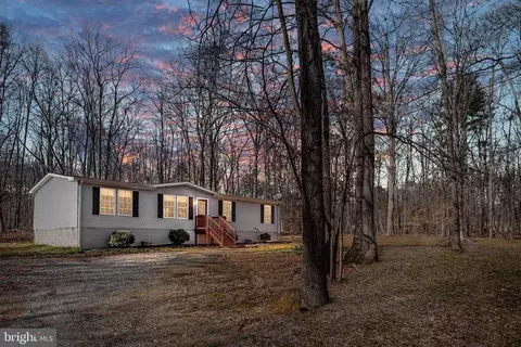 24459 Grant Dr, Rhoadesville, VA 22542