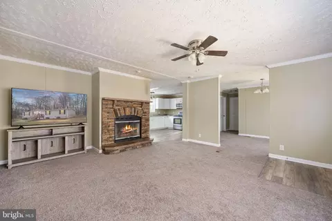 24459 Grant Dr, Rhoadesville, VA 22542 photo 4