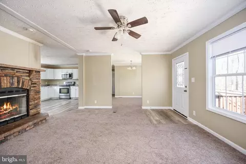 24459 Grant Dr, Rhoadesville, VA 22542 photo 5