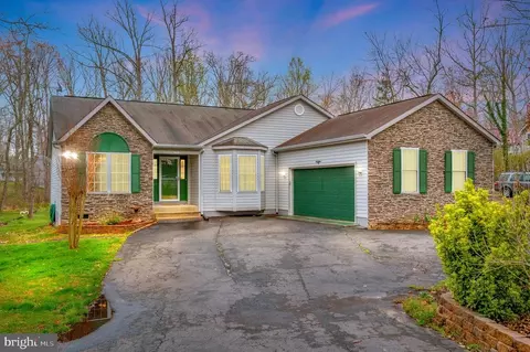213 Saylers Creek Rd, Locust Grove, VA 22508