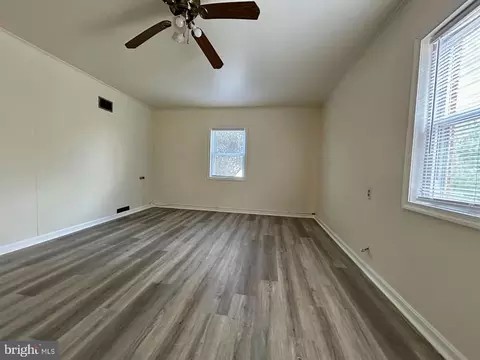 282 Berry St, Orange, VA 22960 photo 14