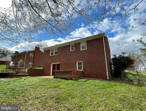 282 Berry St, Orange, VA 22960 photo 32