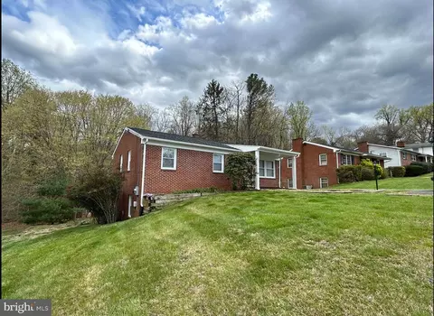 282 Berry St, Orange, VA 22960 photo 37